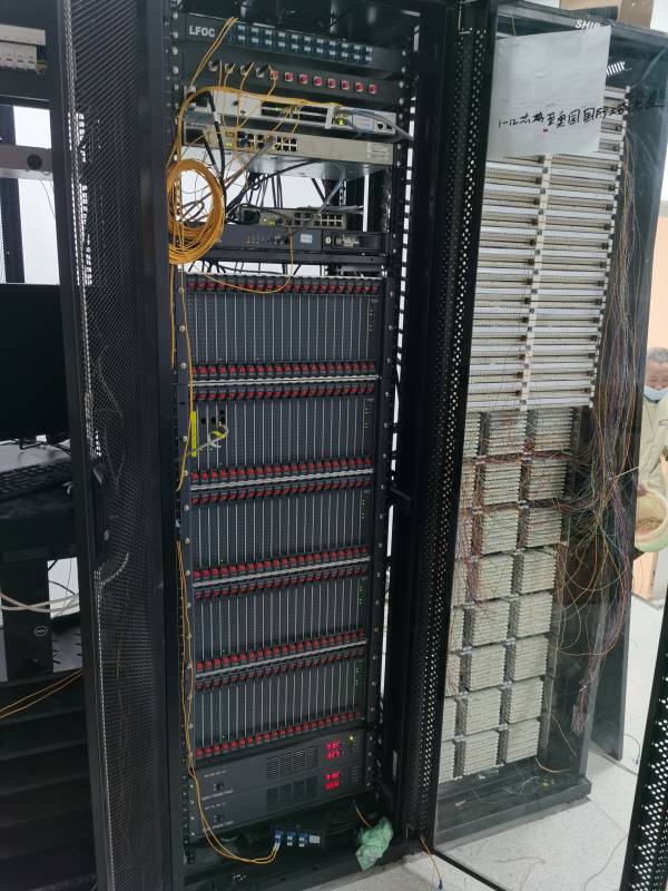 重庆市西区医院程控交换机主机图 重庆市西区医院程控交换机主机图